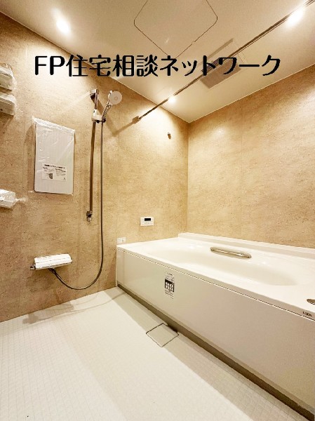 浴室換気乾燥暖房機付きなので雨の日や湿気の多い梅雨時期など、洗濯物が乾き難い時期に大変便利です。