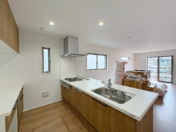 オープンでのびやかな空間を生み出す、広がりとゆとり。家族と過ごす時間を大切にしたい方にぴったりです。