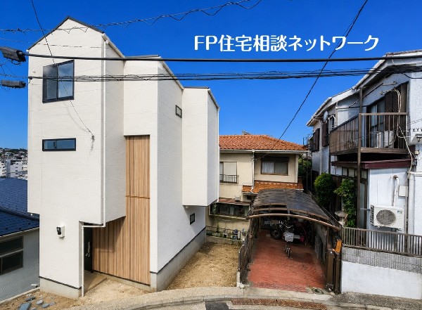 外観:シンプルで清潔感がある白い外観は、明るく爽やかな印象です。無駄を省いたスタイリッシュなデザインです。