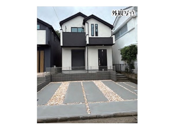 外観:落ち着きある住宅街、一種低層住居専用地域内に位置しています。日当りを大きく遮られることもありません。