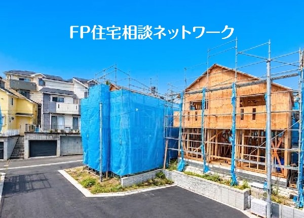 外観:緑に恵まれたエリアで、毎日のお散歩も気持ちよさそうです。自然に包まれた穏やかな暮らしができそうです。