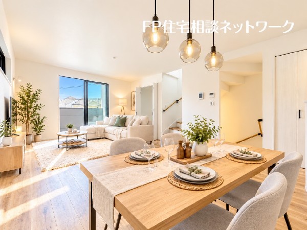 本画像はAIがCGで家具作成しています。現地に家具は設置されておらず販売価格に含まれておりません。  