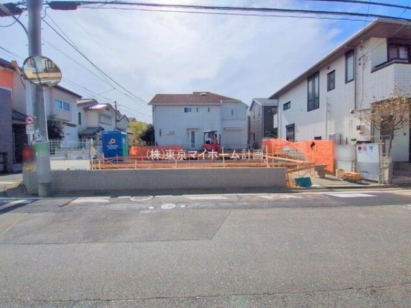 外観:現地外観写真（建築中）