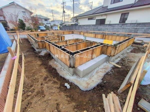 外観:現地外観写真（建築中）