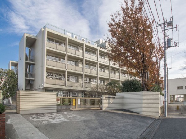 周辺環境:府中市立府中第九中学校