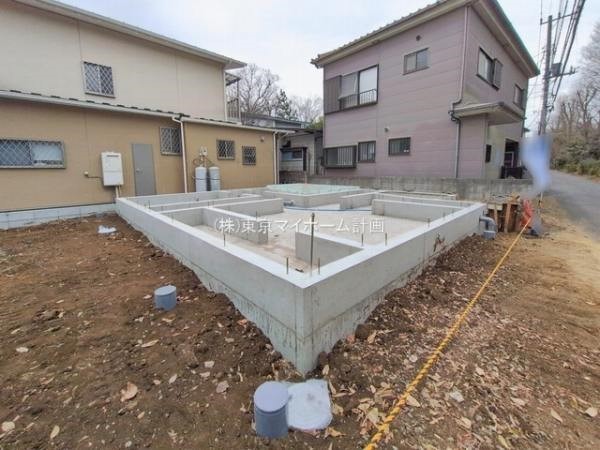 外観:現地外観写真（建築中）