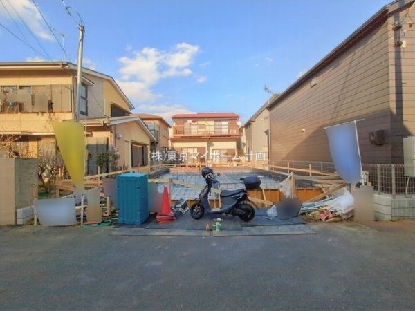 外観:現地外観写真（建築中）
