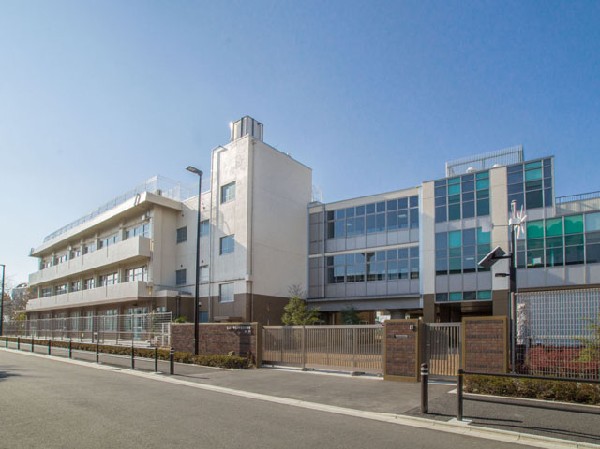 周辺環境:府中市立府中第五中学校