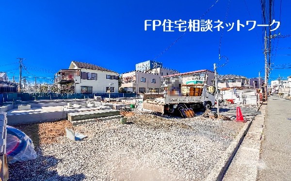 外観:現地外観写真（建築中）