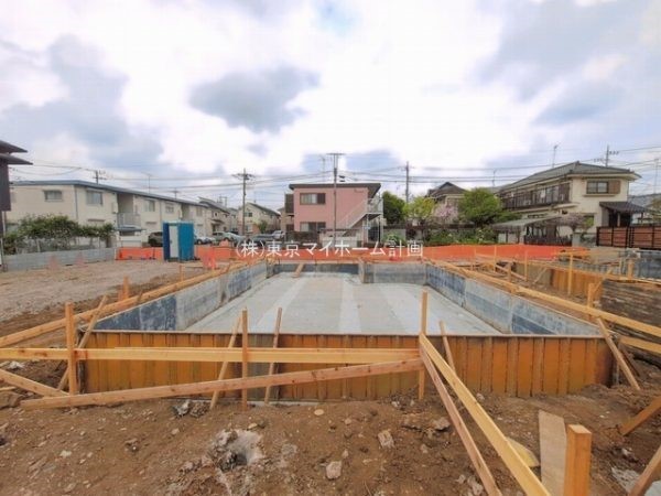 外観:現地外観写真（建築中）