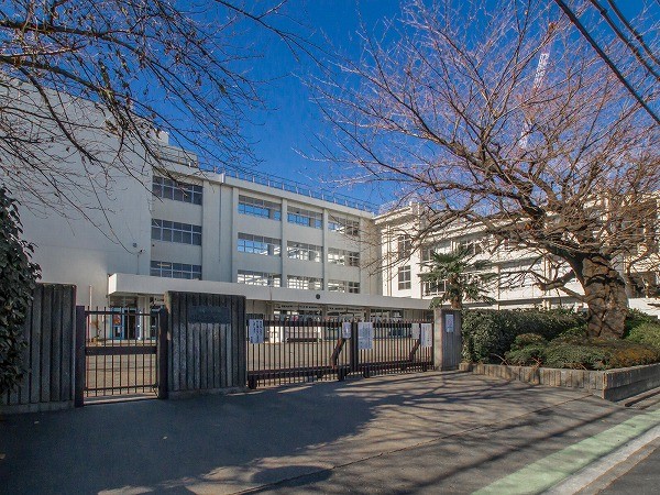 周辺環境:小平市立小平第二中学校