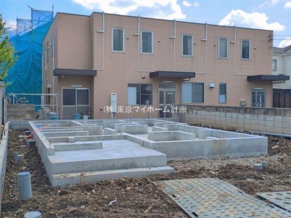 外観:現地外観写真（建築中）