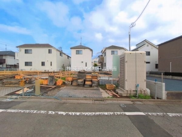 外観:現地外観写真（建築中）