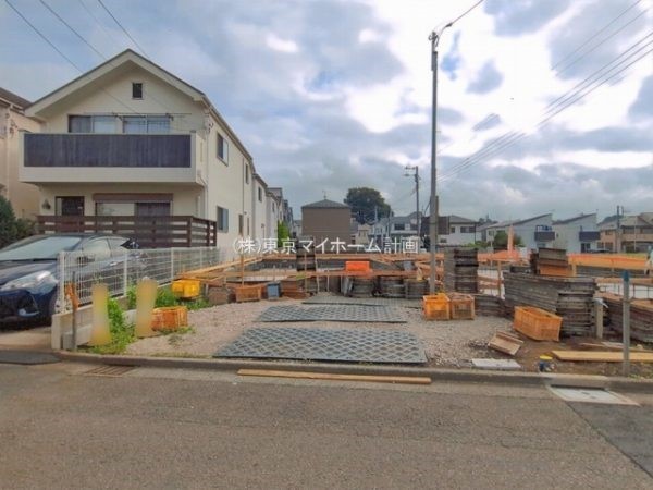 外観:現地外観写真（建築中）
