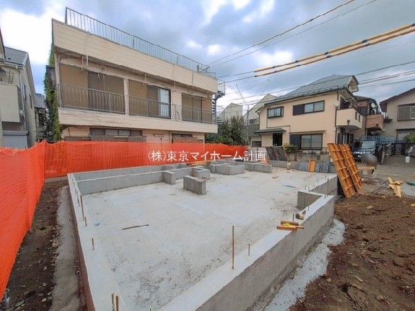 外観:現地外観写真（建築中）