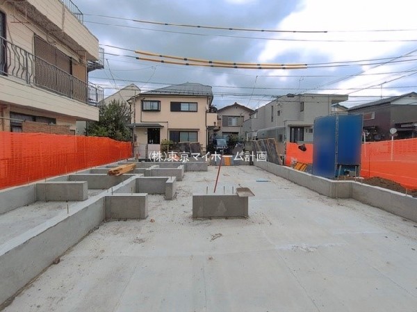 外観:現地外観写真（建築中）